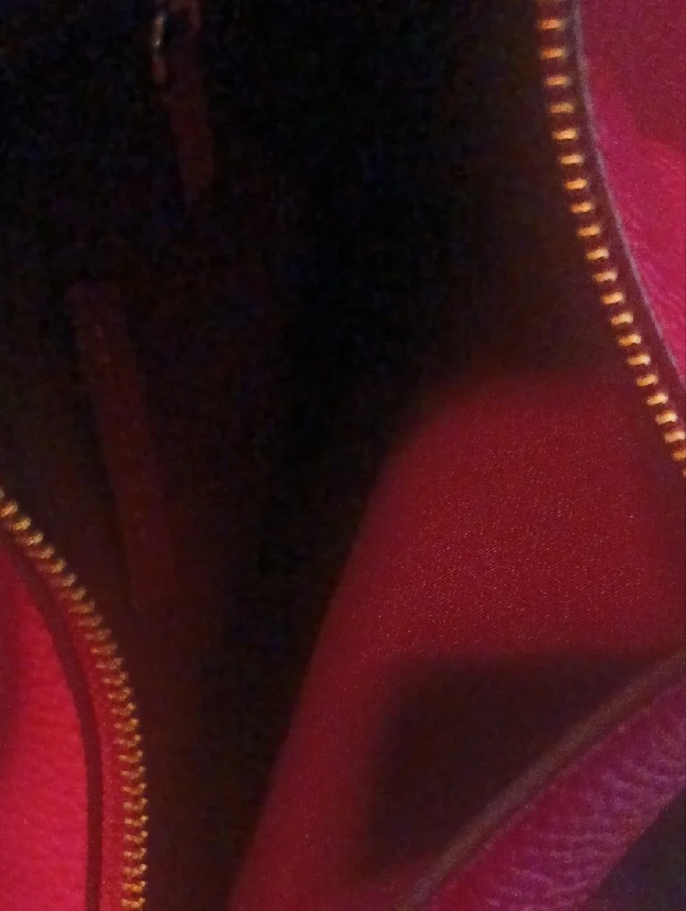 Marc Jacobs Pebbled Leather Hobo in Berry with Gold Hardware